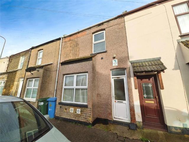House for sale in Oad Street, Kent