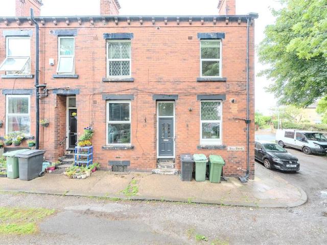 House for sale in Pudsey, West Yorkshire