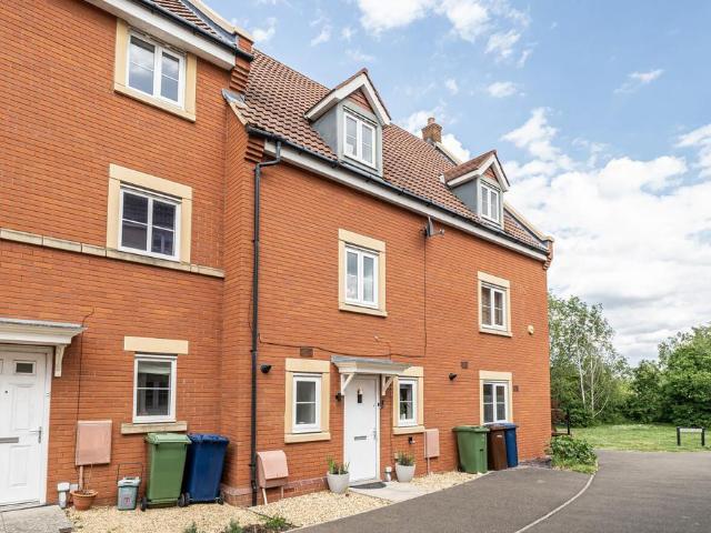 House for sale in Wheatpieces, Pamington
