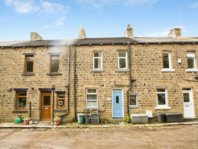 House for sale in Copley, Savile Park