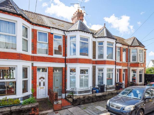 House for sale in Plasnewydd, Falcon Lodge
