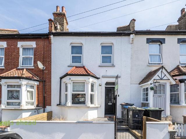House for sale in London Borough of Croydon, Thornton Heath