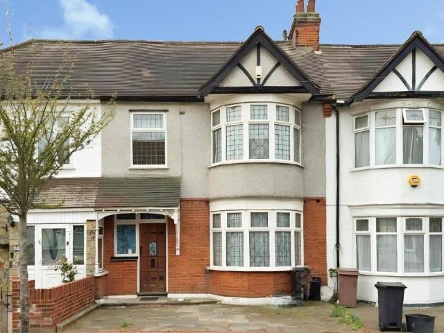 House for sale in Gants Hill, Greater London