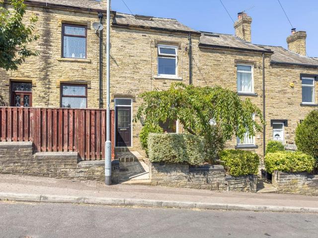 House for sale in Hove Edge, Brighouse