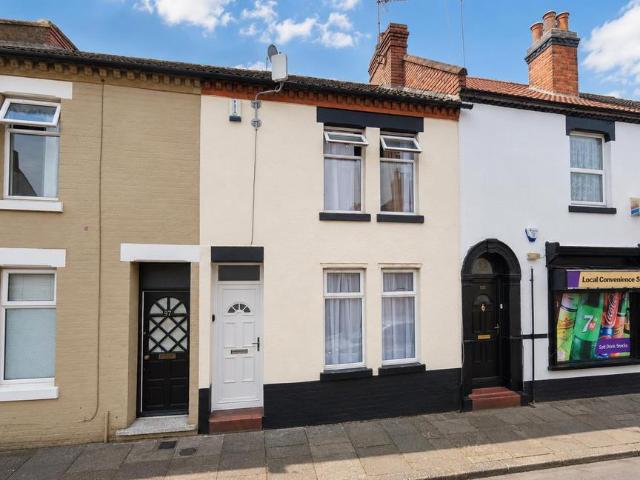 House for sale in Northampton, Northamptonshire