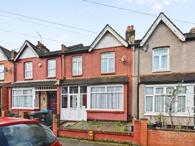 House for sale in London Borough of Merton, Mitcham