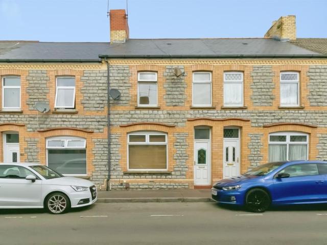 House for sale in Gibbonsdown, Barry
