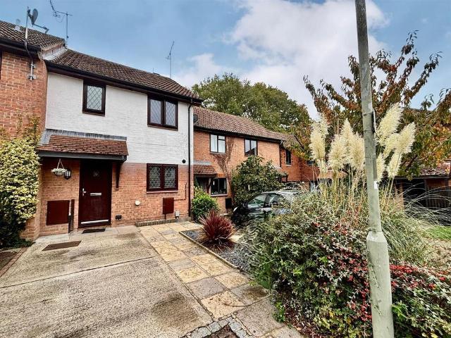House for sale in Heatherside, Heol-las