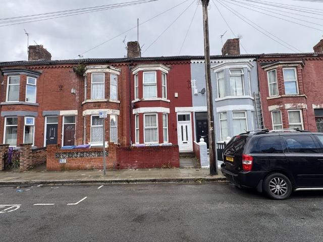 House for sale in Calderstones