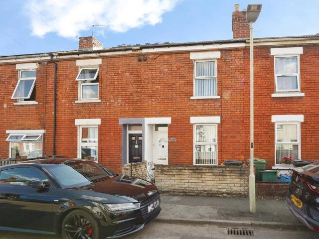 House for sale in Gloucester, Gloucestershire