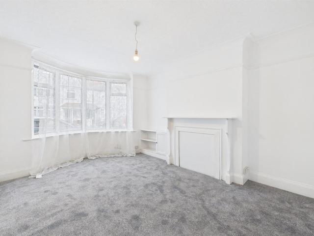 House for sale in London Borough of Merton, Collier's Wood