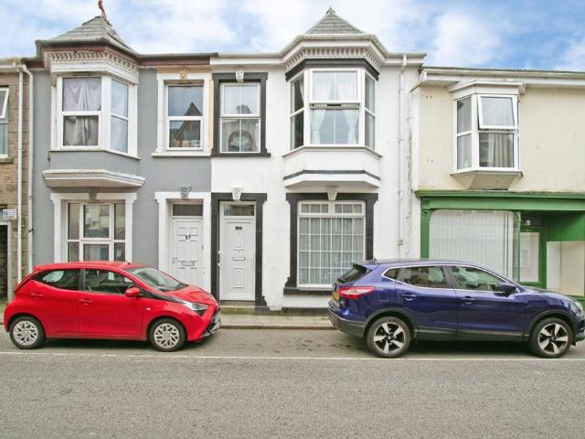 House for sale in Roseworthy, Cornwall