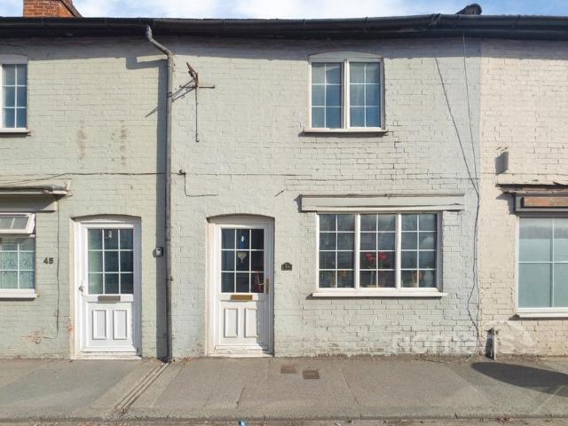 House for sale in Fole, Surrey