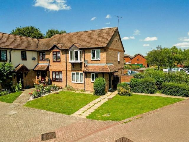 House for sale in Stoke Mandeville, Buckinghamshire