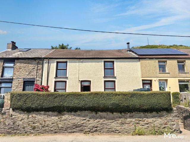 House for sale in Tonyrefail, Coedely