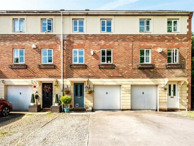 House for sale in Castlefield, Cressex