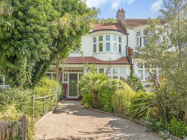 House for sale in Dulwich Village, Greater London