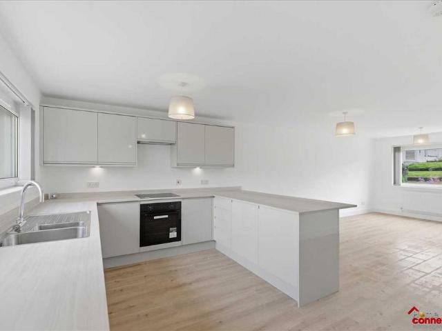 House for sale in Long Calderwood, Barassie