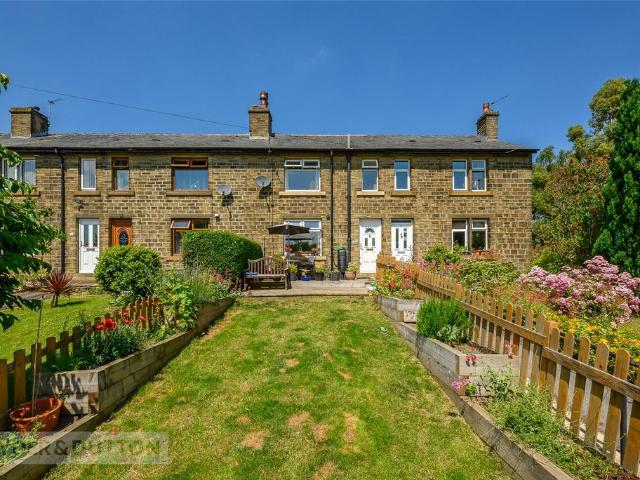 House for sale in Meltham, West Yorkshire