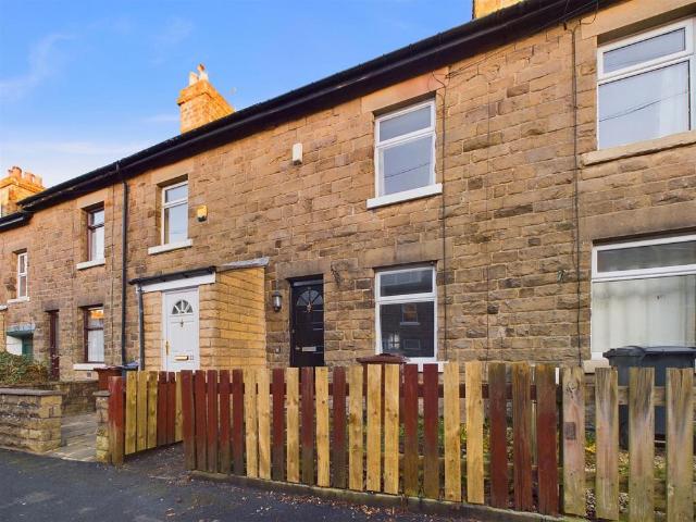 House for sale in Charlesworth, East Midlands