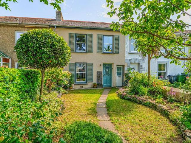 House for sale in Hayle, Cornwall