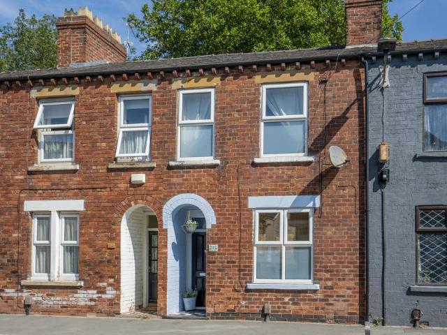 House for sale in Leeman Road, High Field