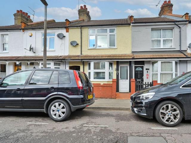 House for sale in Holywell Estate, Watford
