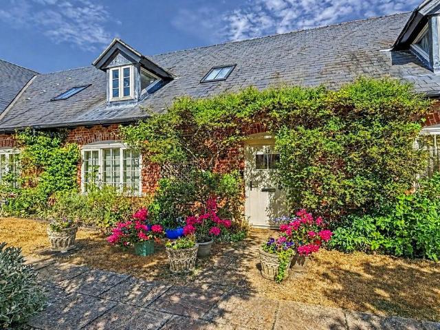 House for sale in Iwerne Minster, East Dorset