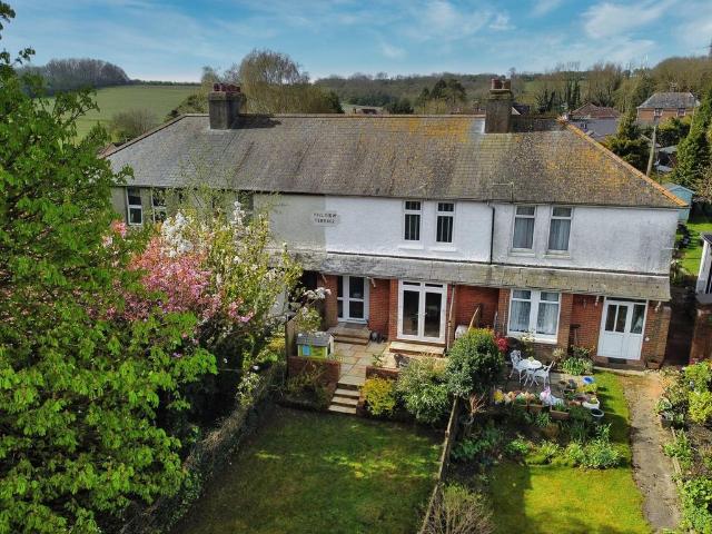 House for sale in Folkestone, Etchinghill