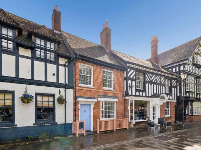 House for sale in Beaconsfield, Penn Bottom