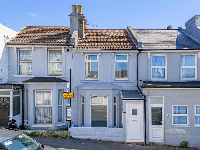 House for sale in Broomgrove, Guestling Green