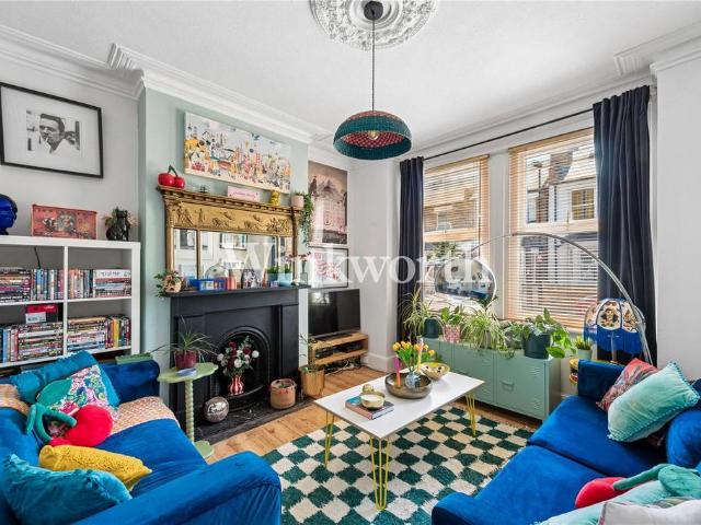 House for sale in Greater London
