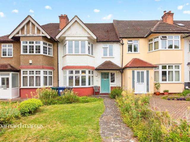 House for sale in North Finchley, Greater London