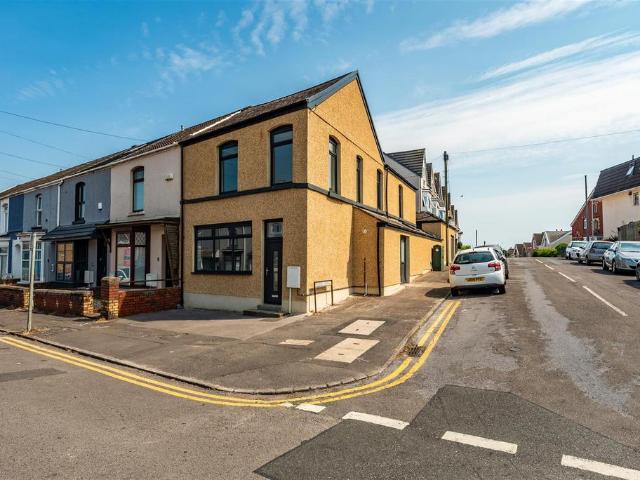 House for sale in Nangreaves, Wales