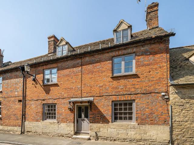 House for sale in Black Bourton, Oxfordshire