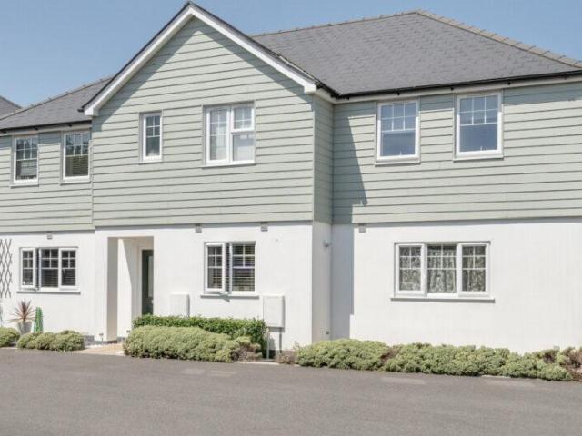 House for sale in Talbot Village, Bournemouth