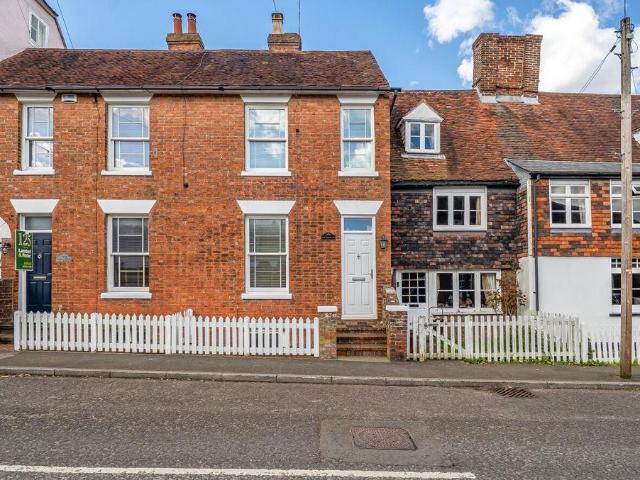 House for sale in Cranbrook & Sissinghurst, Sandown Park