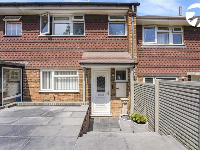 House for sale in Worcester Park Estate, Monks Orchard