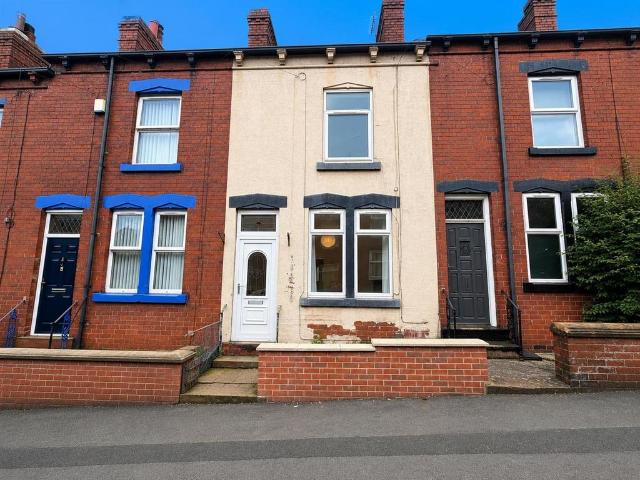 House for sale in Armley, West Yorkshire
