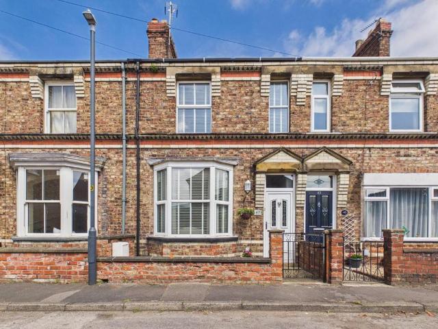 House for sale in Norton-on-derwent, North Yorkshire