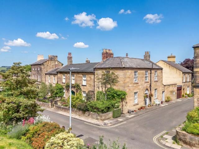House for sale in Alnwick, Northumberland