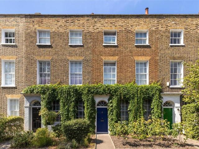 House for sale in Stockwell Park, Greater London