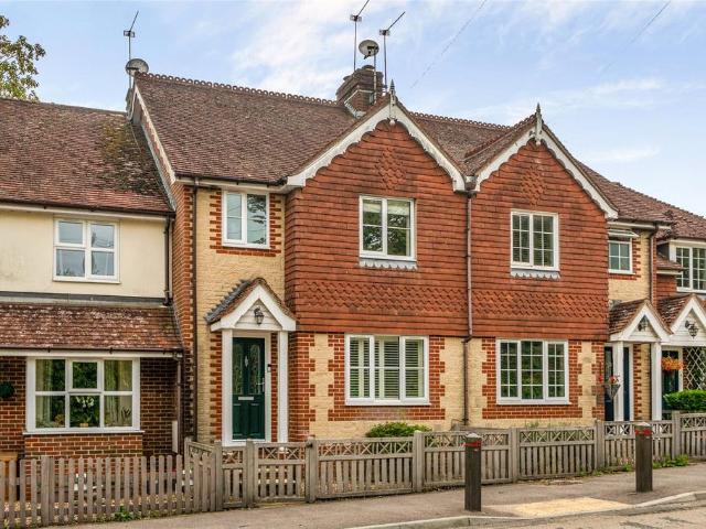 House for sale in Littlecote, West Sussex
