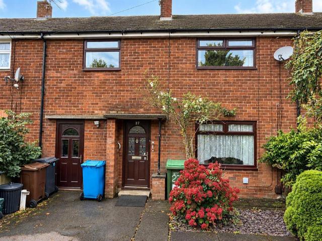 House for sale in Springhead, Oldham