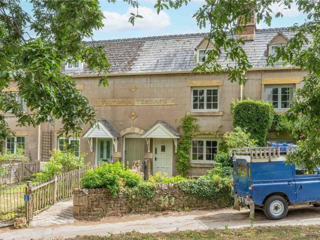 House for sale in Fossebridge, Gloucestershire