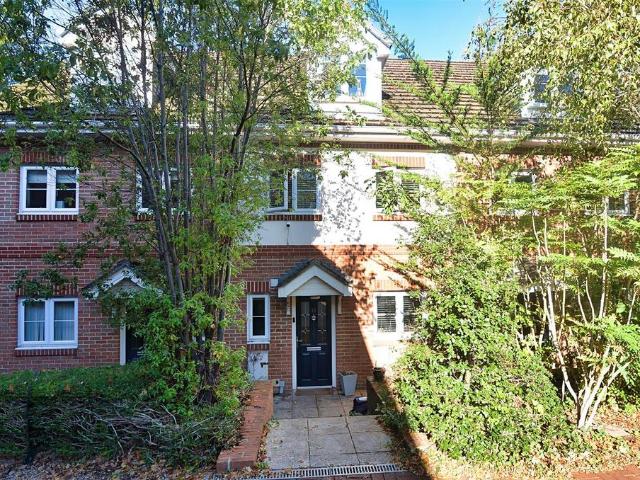 House for sale in Nettlestone and Seaview, Pondwell