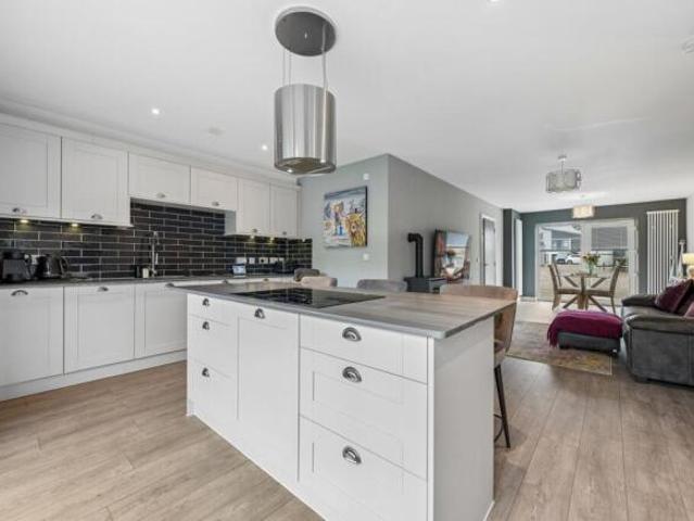 Cottage for sale in Mosspark, Scotland