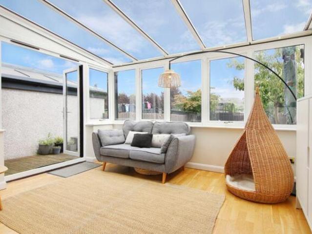 Cottage for sale in Duddingston, Scotland