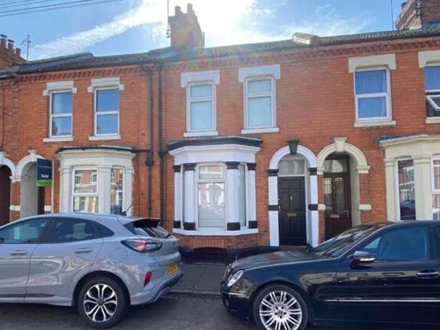House for sale in Northampton, Northamptonshire