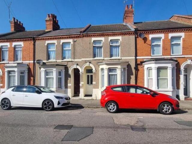 House for sale in Northampton, Northamptonshire